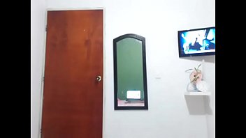 nude flash in live tv