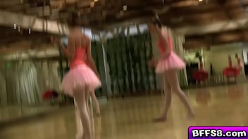 sexy burnett spreads her legs to have sex hotntubes exiporn