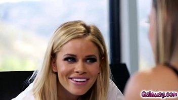 lesbian french kiss mom porn