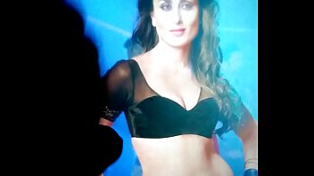 xxx kareena kapoor boobs