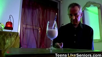 teen talk to suck old man