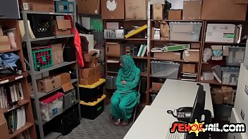 arab girl gets a monster dick