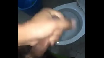 Công an việt nam sục cu toilet Công an việt nam sục cu toilet