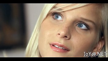 Pink teen pussy acquires toyed