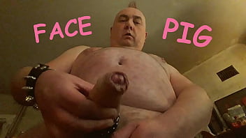 Le gros pig sympa joufflu aux pieds malodorants partie 2 Le gros pig sympa joufflu aux pieds malodorants partie 2