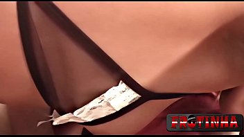 Ninfetinha dá o cuzinho gostoso