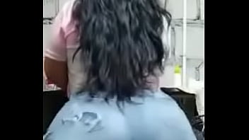 Video para el moviendo las nalgas