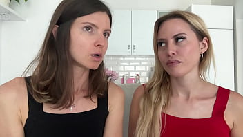 Girls talk Girls talk