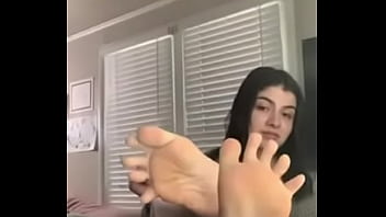 Does anybody know the video Does anybody know the video