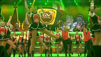 Cheerleaders kick and show upskirt on live tv Cheerleaders kick and show upskirt on live tv