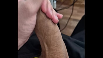 Hetero dotado caiu na net batendo punheta Hetero dotado caiu na net batendo punheta