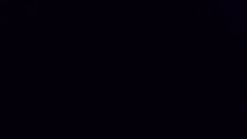 Madura venezolana de vagina peluda que vende cigarros en la calle es follada por su peruano favorito por última vez