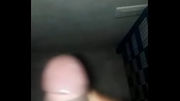 Mi ex novio se masturba en el baño para mí Mi ex novio se masturba en el baño para mí