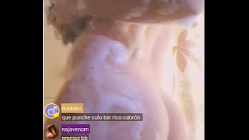 Streaming shower and chat gets hot Streaming shower and chat gets hot