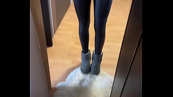 Good morning i wish you a nice week #feet #fetisch #nylonfetısh #boots girl