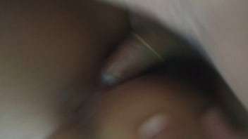 Metendo gostoso e abrindo o rabo dela Metendo gostoso e abrindo o rabo dela