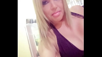 Carolina la saca leche anal Carolina la saca leche anal