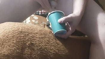 Salut imi place foarte mult sa ma masturbez si sa imi beau pisatul si sperma Salut imi place foarte mult sa ma masturbez si sa imi beau pisatul si sperma