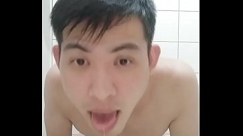 台灣騷男 何品霖 吃自己的精子 人模狗樣跪求餵食 欠幹騷逼 台灣騷男 何品霖 吃自己的精子 人模狗樣跪求餵食 欠幹騷逼