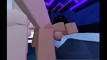 R36 cogiendo a un mina en roblox