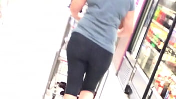 White cougar spandex booty candid 6 White cougar spandex booty candid 6