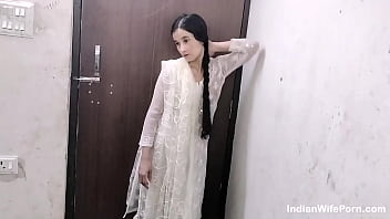 Housewife desi bhabhi sex with landlord Housewife desi bhabhi sex with landlord