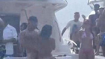 Se la gozan en el yate