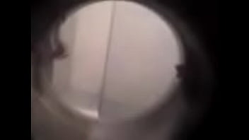 Peladita cambiandose de calzoncito Peladita cambiandose de calzoncito