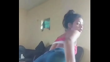 Julia moreninha gostosa rebolando Julia moreninha gostosa rebolando
