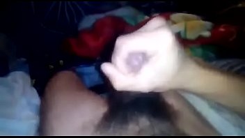 Jovencito engañado masturbandose Jovencito engañado masturbandose