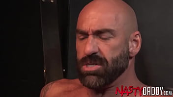 Muscular hunk sucks daddies huge dick