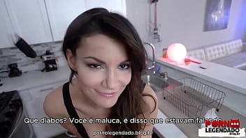 Legendado enteado transou com sua madrasta após chega em casa com olhos machucados de briga