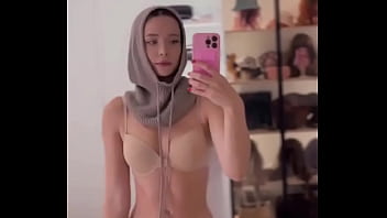 What outfit is better to wear to the store for bread What outfit is better to wear to the store for bread