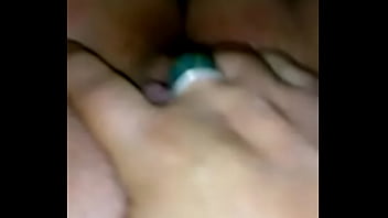 Putita rica gimiendo