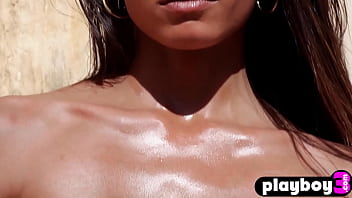 Sexy babe hannah le exposed stunning body and hot model enjoyed hot striptease for playboy Sexy babe hannah le exposed stunning body and hot model enjoyed hot striptease for playboy