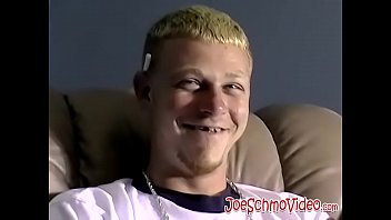 Hairy redneck sucked off by amateur dude Hairy redneck sucked off by amateur dude