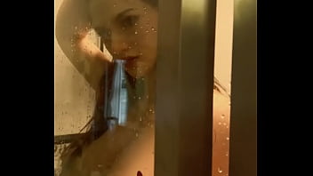 Elva unter der dusche – heiß nass & bereit von hinten Elva unter der dusche – heiß nass & bereit von hinten