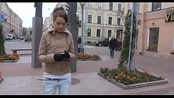 Teen hottie pleases her stud