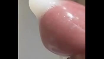 公共厕所射精，龟头泡精液