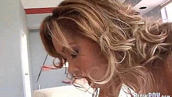 Slut gives a sloppy bj 212 Slut gives a sloppy bj 212