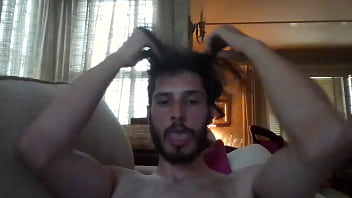 Malik vadheim ab video on couch self recorded