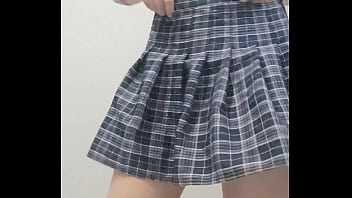 Morrita mexicana pierde una apuesta y me envia su pack con su uniforme escolar que rico se toca y gime 18 años inocente