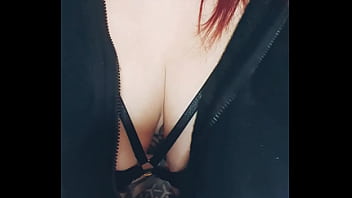 Un nouvel extrait de ma vidéo bdsm ce soir pour mes fans ça vous tente Un nouvel extrait de ma vidéo bdsm ce soir pour mes fans ça vous tente