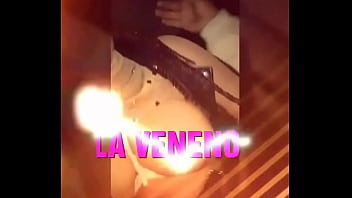 Cliente me chupa mis tetas Cliente me chupa mis tetas