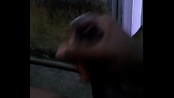 Novinho se masturbando