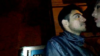 Mamando en la calle Mamando en la calle