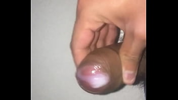 Joven masturbandose Joven masturbandose