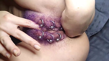 Anal fisting squirt of dirty molly's juicy hairy cunt closeup