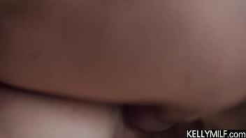 She knows how to handle that dick right She knows how to handle that dick right