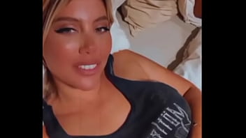 Wanda nara muestra sus tetas